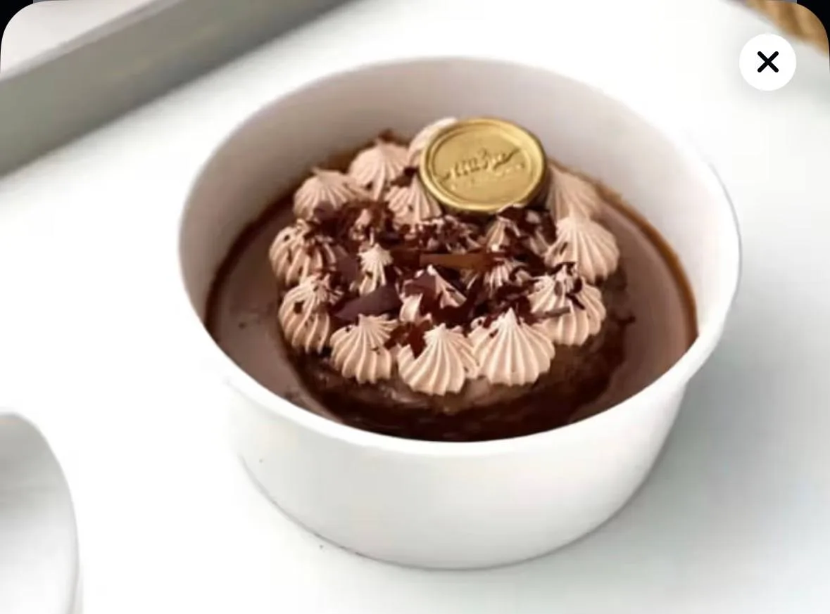 Chocolate dessert pot Before