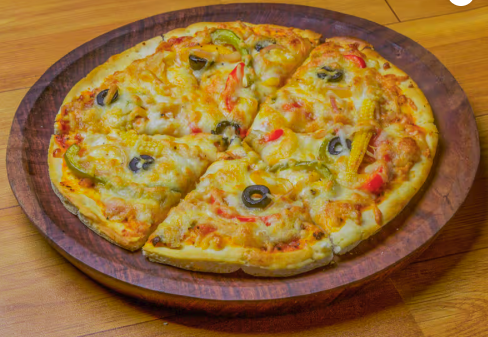 Farmhouse pizza — Hustle — phone shot before Photosfix